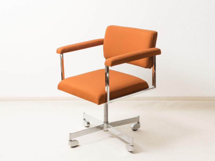 Fauteuil de bureau chromé Strafor